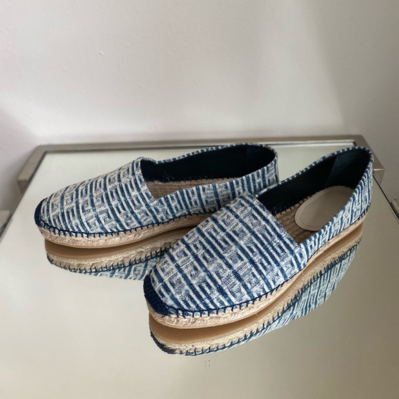 New GIVENCHY ESPADRILLES WITH MONOGRAM 40 $750 - Picture 13 of 13